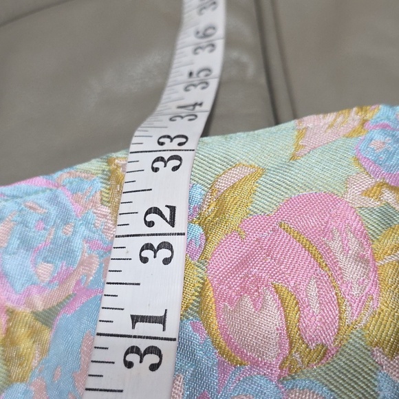 NWT Buddy Love Women's Dress Pastel Floral Brocadish Ruffly Plunging Party Sz M - Picture 13 of 15